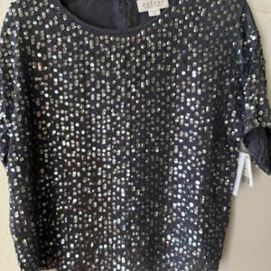 VELVET by Graham Spencer Boxy Sequined front short sleeves top XS / Small